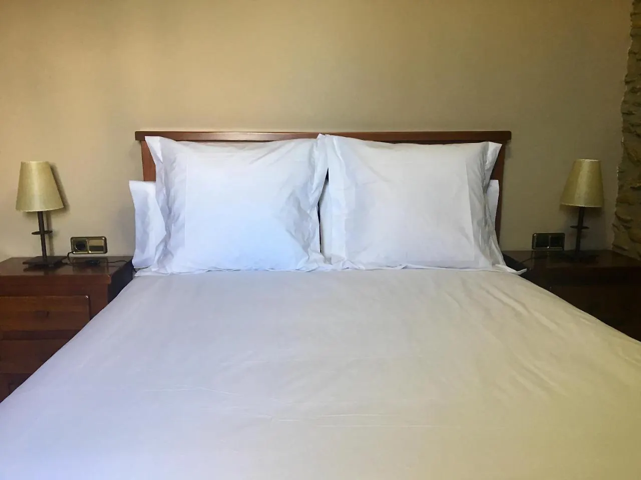 Hostal D'Escadarcs Aviá 0*,  Spanyolország